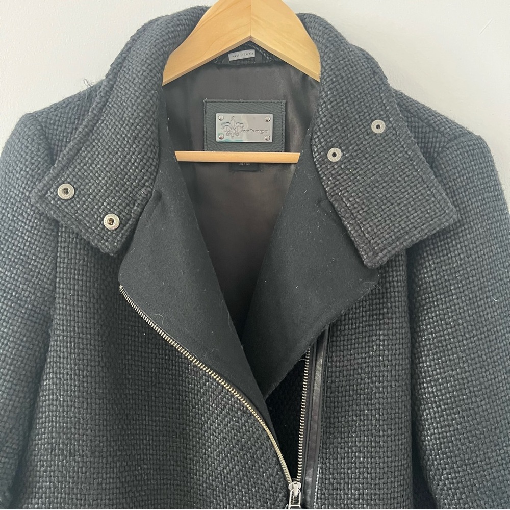 Mackage Luxury Wool and cashmere blend Asymmetrical Zip – Leather Trim – Size M - Picture 6 of 16